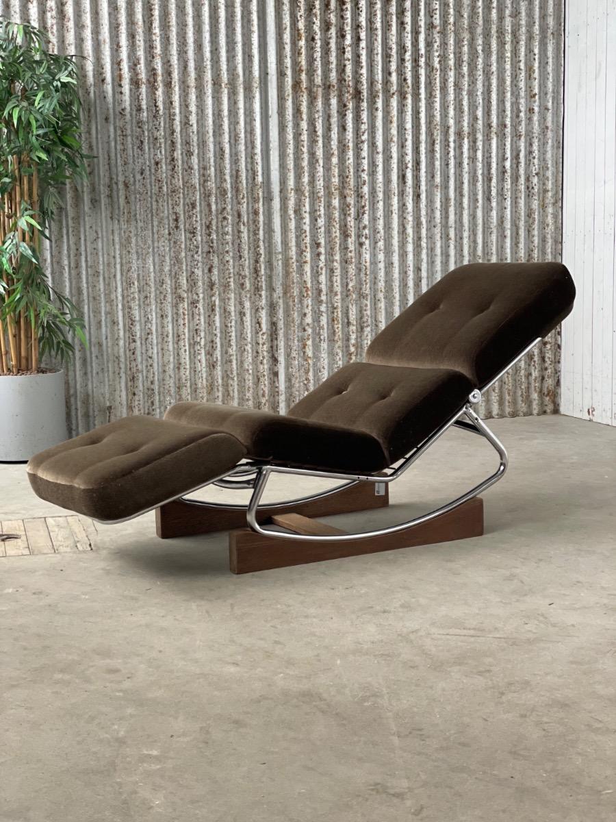 Chaise longue tubular chair 1960s France