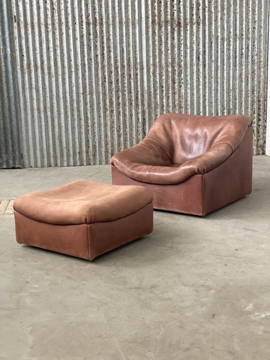 De Sede DS-46 Pair Clubchairs & Ottoman Switzerland brown buffalo leather, 1970