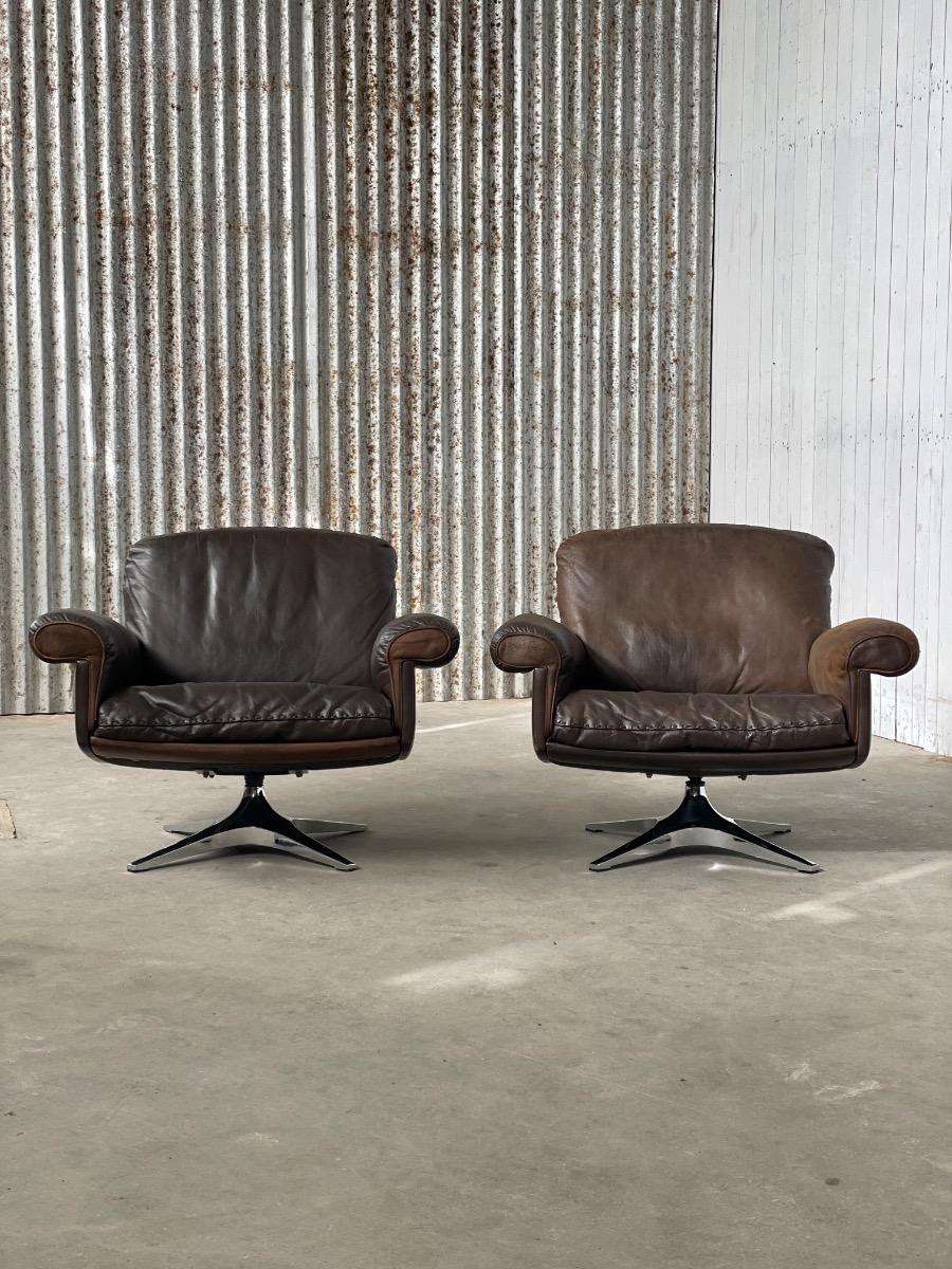 Pair DS 31 Swivel lounge chairs by De Sede Switzerland, 1970s