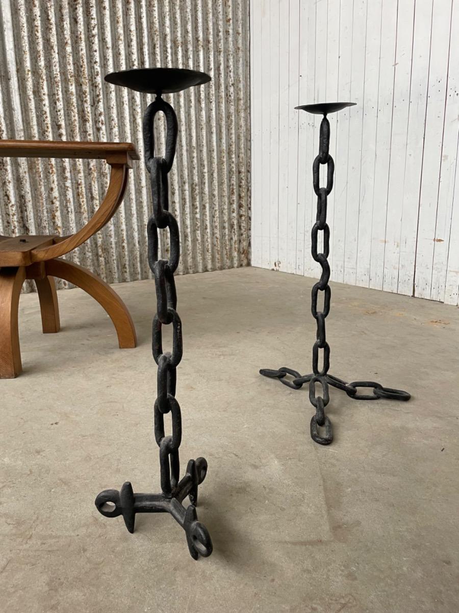 Set brutalist chain candle holders 